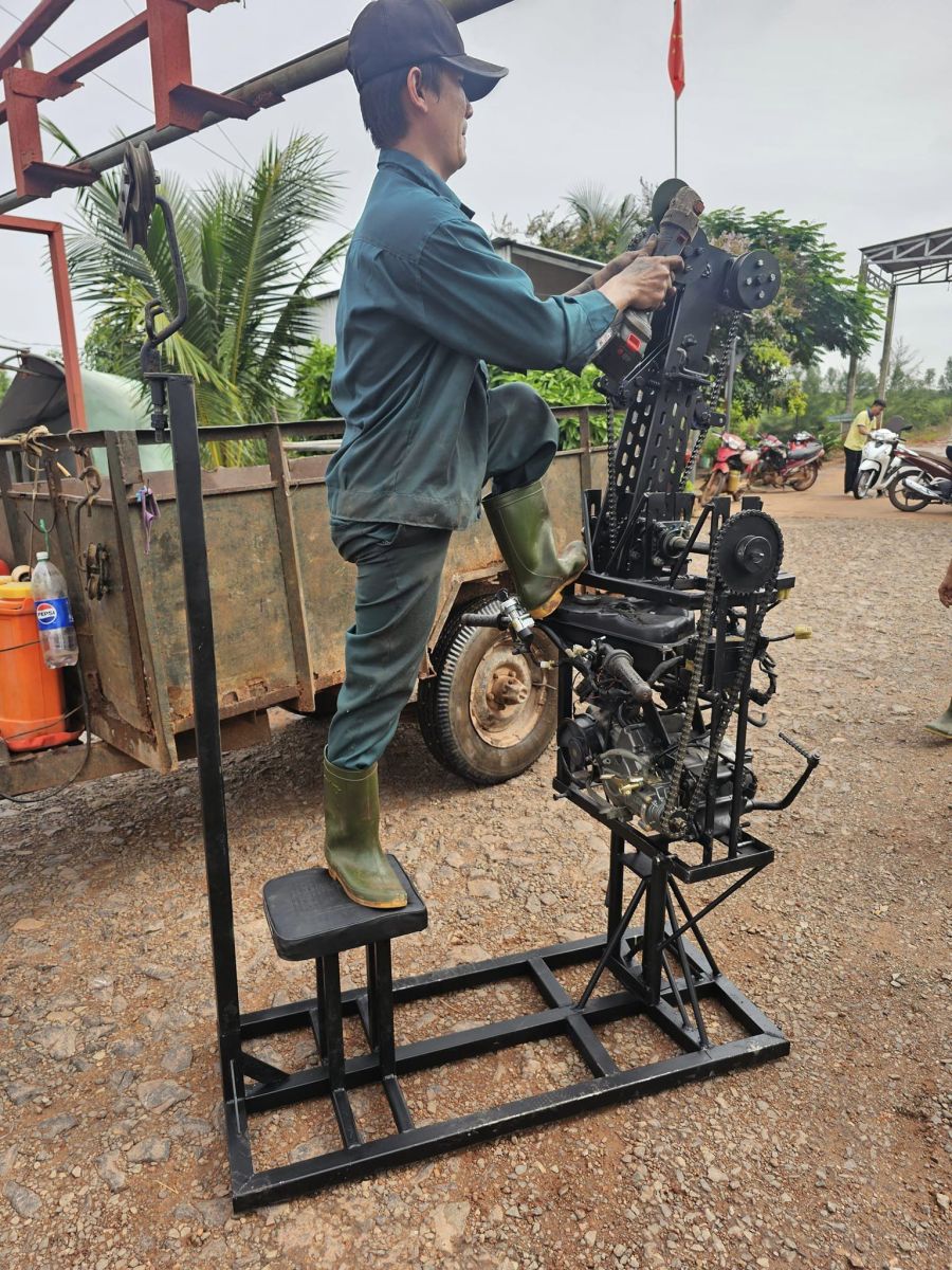 máy kéo chuối
